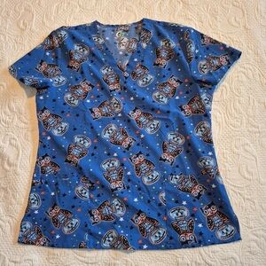 G T Performance women's Large owl with pumpkin print scrub top EUC